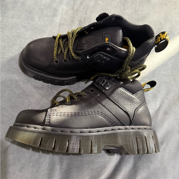 Dr. Martens Womens Woodard Boot - Picture 4 of 5